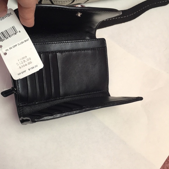 Authentic Coach Set! Crossbody and Wallet!!! - Picture 4 of 7